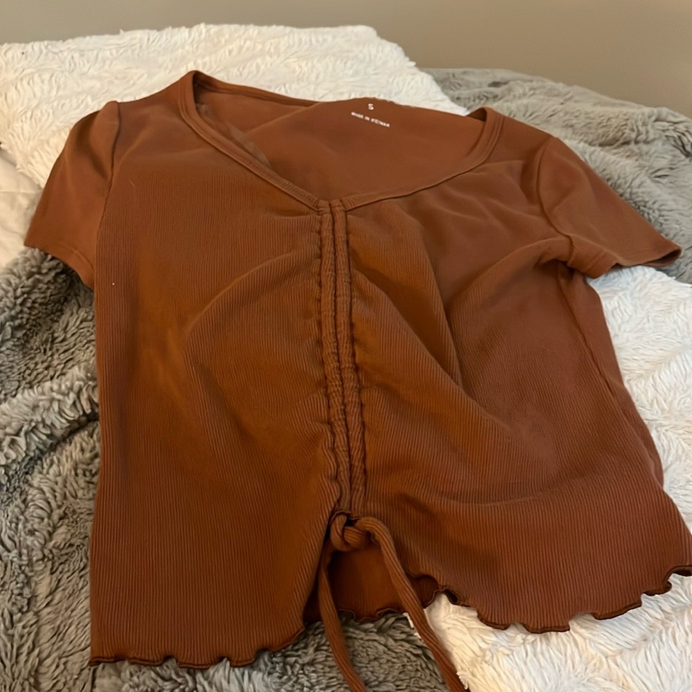 AEROPOSTALE CROPPED TEE